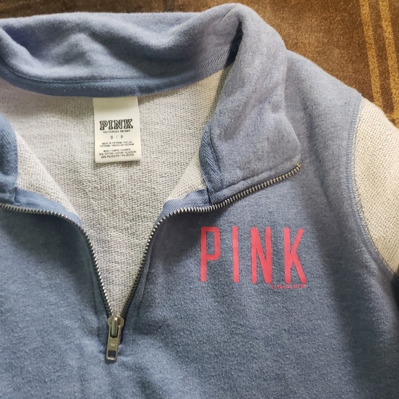 Pink VS half zip pullover - Picture 2 of 4